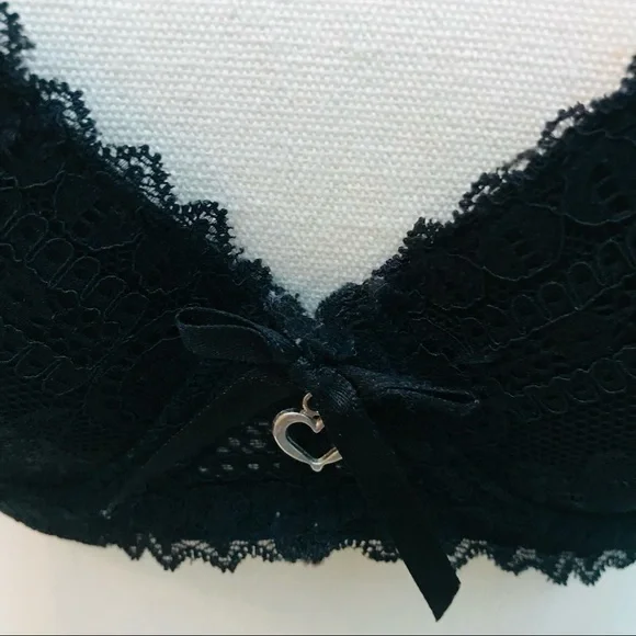 Cotton On Body Lace Bra Black Size 12D Underwire - Picture 4 of 8